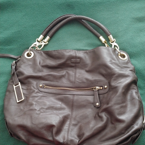 London Fog Weather or Not reversible handbag - Picture 4 of 16